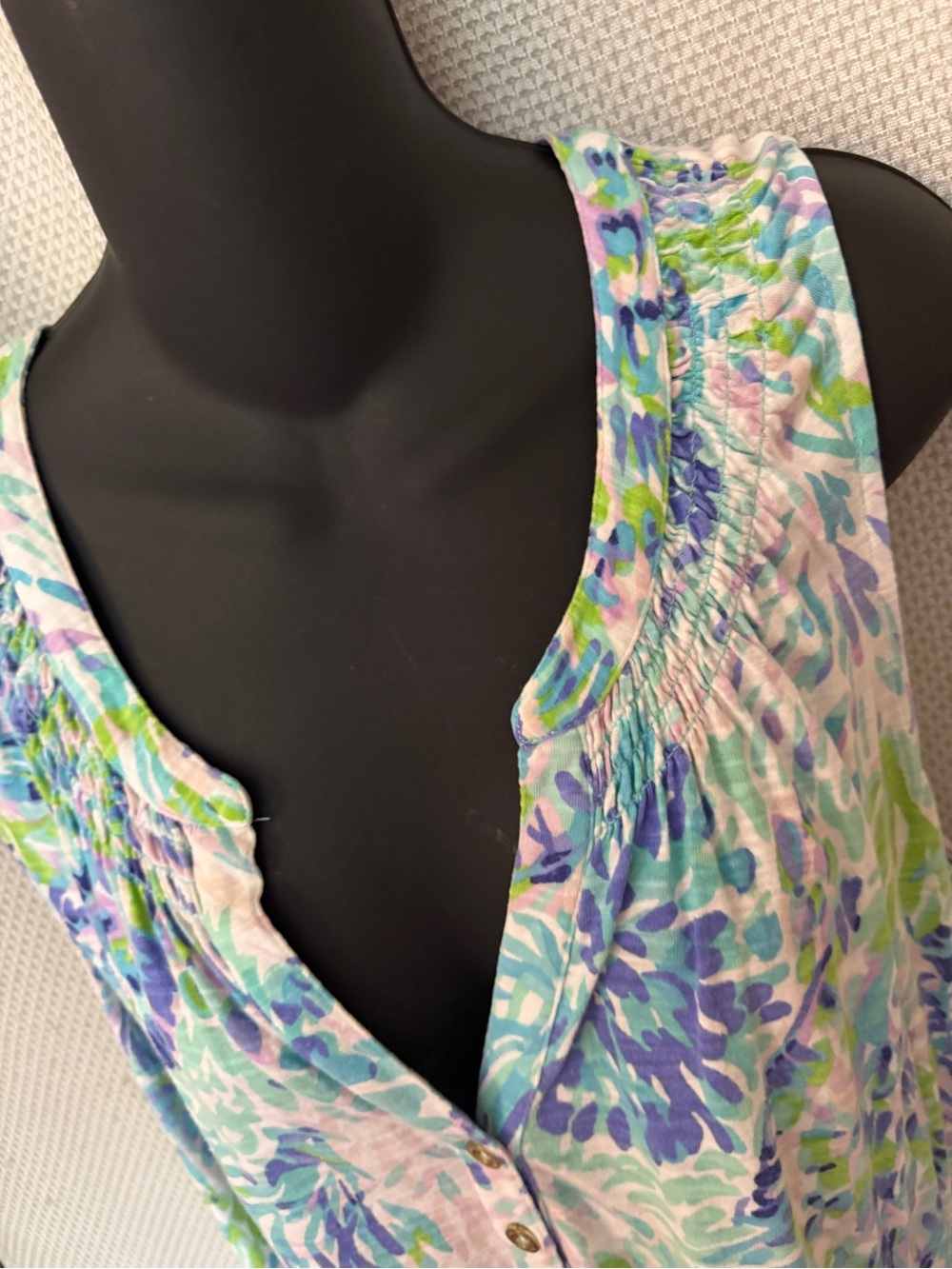 Lilly Pulitzer Sleeveless Tropical Floral Cover-Up in Blue & Green - Picture 5 of 7